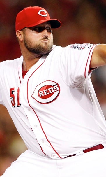 Reds notes: Bullpen without Chapman